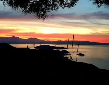 Epavlis Mirsini (Crete)