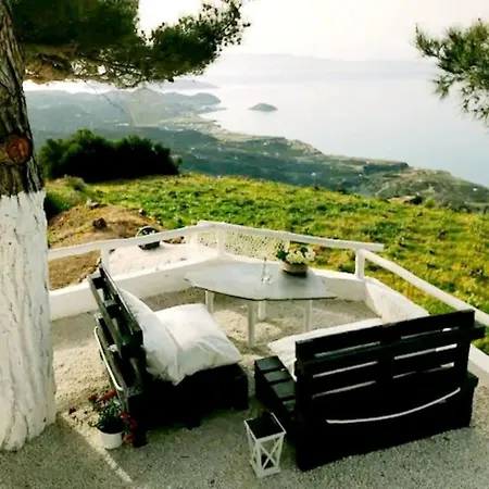 Country house Epavlis Mirsini (Crete)