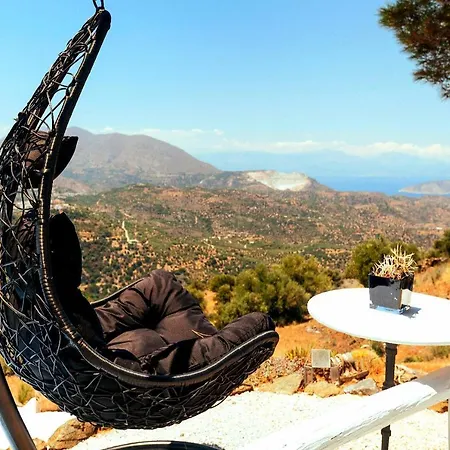Epavlis Country house