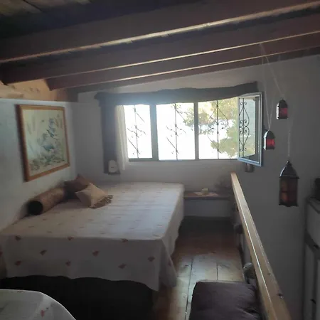 Epavlis Country house *